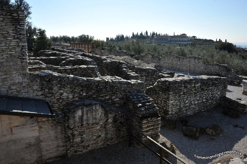 096 Grotte di Catullo.JPG